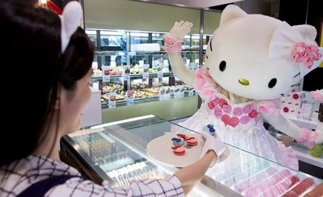 Hello Kitty x Luxbite